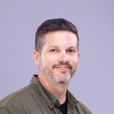 How to Operate a Forklift Safely in Warehouse Operations