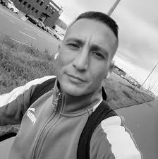 What is broken in this electric scooter and how to fix it?