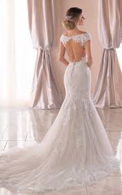 Mermaid Wedding Dress With Modern Keyhole Back Stella York Wedding Dresses Fit And Flare Wedding Dress Lace Mermaid Wedding Dress Classic Wedding Dress