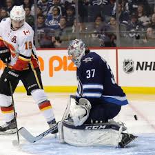 A goalie save from winnipeg jets vs. 2020 Nhl Qualifying Round Playoff Preview Calgary Flames Vs Winnipeg Jets The Hockey News On Sports Illustrated