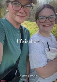 Shelby Humphrey (@shelbyhumphrey)