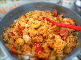 Recette De Jambalaya De Poulet Crevettes Et Saucisses Fumees La Recette Facile Recette Recette Jambalaya Jambalaya Jambalaya De Poulet