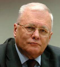 A teátrum igazgatója, balázs péter elmondta: Inforadio Interju Balazs Peter Egyetemi Tanar Volt Kulugyminiszter A Valasszunk 2018 Nevu Mozgalom Celjairol Infostart Hu