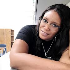 Plus Model Andy Pink