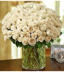 South park, charlotte nc 28211. 100 Premium White Roses In A Vase Charlotte Nc Florist