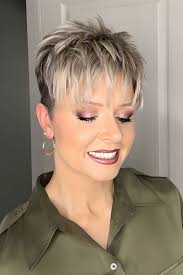 What do you think of this short haircut?