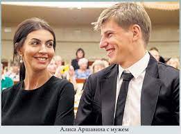 Леша ✌️ (2004 год), алиса (2011), есеня (2017). Zhena Andreya Arshavina Byvshaya Yuliya Baranovskaya Novaya Alisa Kuzmina Foto