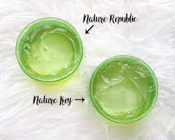 Cuteness aside, the tubes are easy to squeeze and dispense a controlled amount of aloe made with certified organic aloe vera gel and no parabens, this soothing gel is a safe bet for tip to toe hydration. The Better Alternative Nature Key Aloe Vera Soothing Gel Beautybyrah