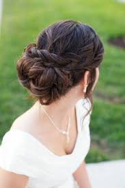 eine wunderschone brautfrisur geflochtener dutt dutt frisur hochzeit hochzeitsfrisuren brautfrisur geflochten