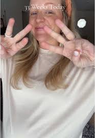 33 Weeks Today: My Pregnancy Journey with a Rainbow Baby