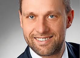 Vergabe von Corona-Impfterminen automatisieren: Firma beißt bei Ämtern auf  Granit