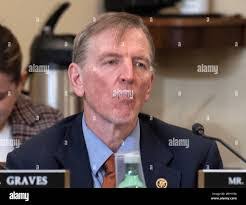 Bennett Hill's Instagram, Twitter & Facebook