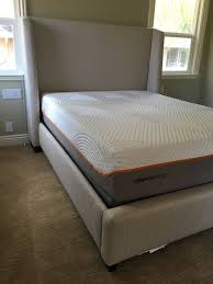 With A Mitchell Gold Bob Williams Bed And A Mattress From Wayfair Sourced From Sleep Train This Bedroom Is Truly Coming In Ideias Para Quarto Quarto Ideias