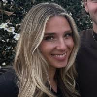 Hailey Becker's Instagram, Twitter & Facebook