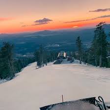 You must confirm all information, especially snow and weather conditions. Arizona Snowbowl Ski Resort Guide Snow Forecast Com