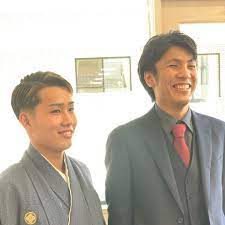 ファミリーサロンセブン on instagram いつもご来店ありがとうございます 京都市では成人式 のsetのお客様がチラホラ みなさん立派な大人になって行って下さいね 成人おめでとうございます 成人式 袴 スーツ 振袖 お客様 男