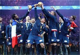 L'équipe de france s'est qualifiée pour ce mondial 2018 en terminant 1ère de son groupe après être venue à bout notamment de la suède et des pays bas. Tout Savoir Sur L Equipe De France De Handball Masculin Casal Sport