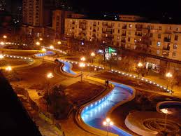 Icipru este o natiune independenta cu un trecut lung si colorant, situata la capatul. Centrul Orasului Pitesti Noaptea Pitesti Romania Urbana