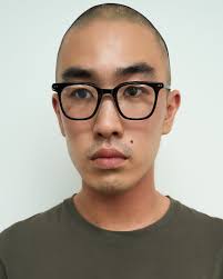 モデル LEVY ブラック