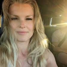 Looking for the best barber shop recommendations in Show Low/Pinetop area.  Its for my fiancé we will be getting married in October.