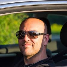 Hi everyone, does anyone know what the problem is lefty?