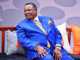 In a photo seen by k24 digital, the signpost was brought down at dik dik gardens. This Man Atwoli A Loyal Wife A Sh5 Million Gold Watch And 17 Children