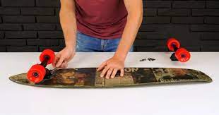 Why you doing this you must be attention so that it would be better toy. Diy How To Make A Unique Skateboard From 120 Layers Of Paper