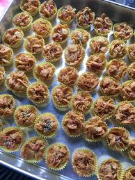 Kemudian, masukkan cornflakes dan gaulkan sebati. Cara Mudah Hasilkan Biskut Cornflakes Madu Yang Rangup Sedap