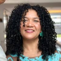 100+ perfis com “Fatima Regina”