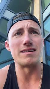 Let's go for a run around Fenway Pahhk in our Triumph 22s! #saucony @Kevin  Cooney #bostonaccent