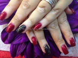 Black Acrylic Nails With Glitter On Ring Finger Acrylic Nails With Red Gelish Gel Polish Black Glitter On Ring Fingers Nails Black Glitter Solar Nails