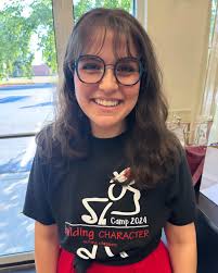 Woow we admiring her beautiful smile , ., ., ., ., #woow #glasses #eyewear  #optometry #ipl #dryeye #ipl2024 #lumenis #fdaapproved