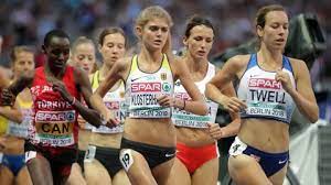 She is the 2019 iaaf world championship bronze medalist in the 5000m event. Konstanze Klosterhalfen Trainer Pete Juilan Wird Schwer Beschuldigt Stern De