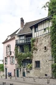 La Maison Rose Paris Pink Houses Vacation France Paris