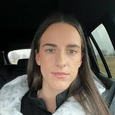 Caitlin Clark Official