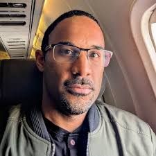 Headed to Roanoke, Virginia this weekend! Here's where I'll be: Friday,  Sept 26