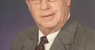 Kennon Wright's Instagram, Twitter & Facebook