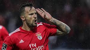 Browse many metrics like follower, followings changes and engagement rates. Benfica Star Haris Seferovic Vor Duell Mit Ex Klub Eintracht Frankfurt Schon Alte Freunde Zu Treffen Sportbuzzer De