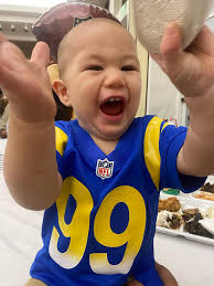 So excited!!! Minneapolis bound for week 2 with my son…. a house divided 🏈  let's go 49ers