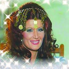 قالت الفنانة والراقصة المعتزلة نجوى فؤاد، أنها تعرضت للضرب بالقلم في حفل زفاف بنت الرئيس الراحل جمال عبدالناصر، قائلة: Ù†Ø¬ÙˆÙ‰ ÙØ¤Ø§Ø¯ Ù„Ù€ Ø§Ù„Ù…Ø¬Ù„Ø© Ù„Ù… Ø£ÙƒÙ† Ø£Ø¹Ø±Ù Ù…Ù† Ù‡Ùˆ ÙƒØ³ÙŠÙ†Ø¬Ø± Ø­ÙŠÙ† Ø·Ù„Ø¨Ù†ÙŠ Ù„Ù„Ø²ÙˆØ§Ø¬ ÙˆÙ„Ùˆ Ø¹Ø§Ø¯ Ø§Ù„Ø²Ù…Ø§Ù† Ù„ØªØ²ÙˆØ¬ØªÙ‡ Ù…Ø¬Ù„Ø© Ø§Ù„Ù…Ø¬Ù„Ø©