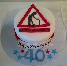 Gerade zu runden geburtstagen, schnapszahlen oder dem 18. 40th Birthday Cake Geburtstagskuchen Bilder Lustige Geburtstagskuchen Birthday Cakes For Men