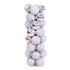See more ideas about garland, diy garland, christmas staircase. White Christmas Bauble Garland With 32 X 6cm Baubles 240cm Long Buy Trees Shrubs Perennials Annuals House Plants Statues And Furniture