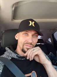 is someone interested in joining a pickup this week or next around  orleans/kanata? we need people for 3 or 4 games please dm me if interested!  any position, our level is intermediate |