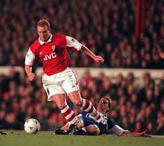 John hartson has taken to twitter to give his reaction to celtic signing goalkeeper joe hart from tottenham hotspur and midfielder james mccarthy. Ex Arsenal Forward John Hartson Devastated By Death Of Older Sister Hayley