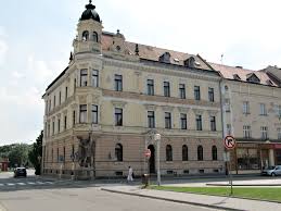 Pečující mohou požádat úp čr o kód na očkování v období od 3. Soubor Uherske Hradiste Palackeho Namesti C P 293 Jpg Wikipedie