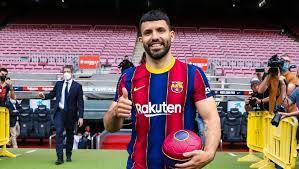 Sekarang ini aguero masih berusia 32 tahun. 6jpzymf8ls70am
