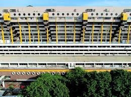 Golden mile complex is a modernist / brutalist style mixed use development, near nicoll highway, singapore. Here S Why Golden Mile Complex People S Park Complex Shaw Tower Look So Similar Yet So Weird Mothership Sg News From Singapore Asia And Around The World
