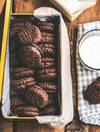 Copycat Chocolate Romany Creams The Kate Tin Chocolate Cookie Recipes Chocolate Biscuits Biscuit Recipe