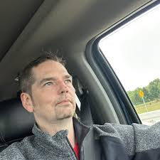 So before i added the tracker my input voltage was always around 190… why  would it be so much lower now i have a feeling its a bad pannel or something