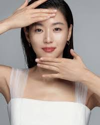 Victor Trice's Instagram, Twitter & Facebook